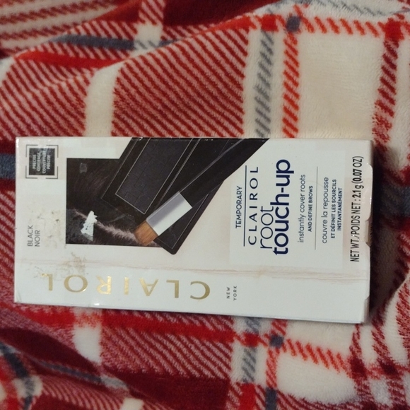 Clairol temporary root touch up-black - Picture 1 of 5